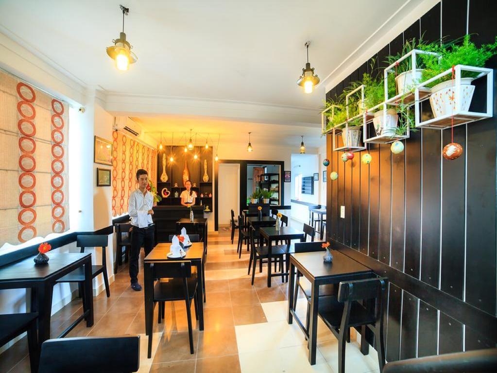 Ruby Bistro Hotel Hue Exterior foto